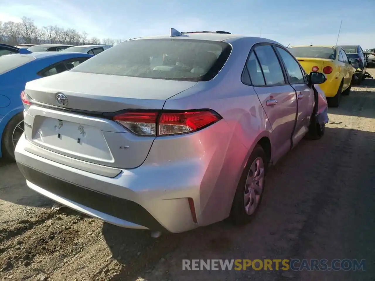 4 Photograph of a damaged car 5YFEPRAEXLP035820 TOYOTA COROLLA 2020