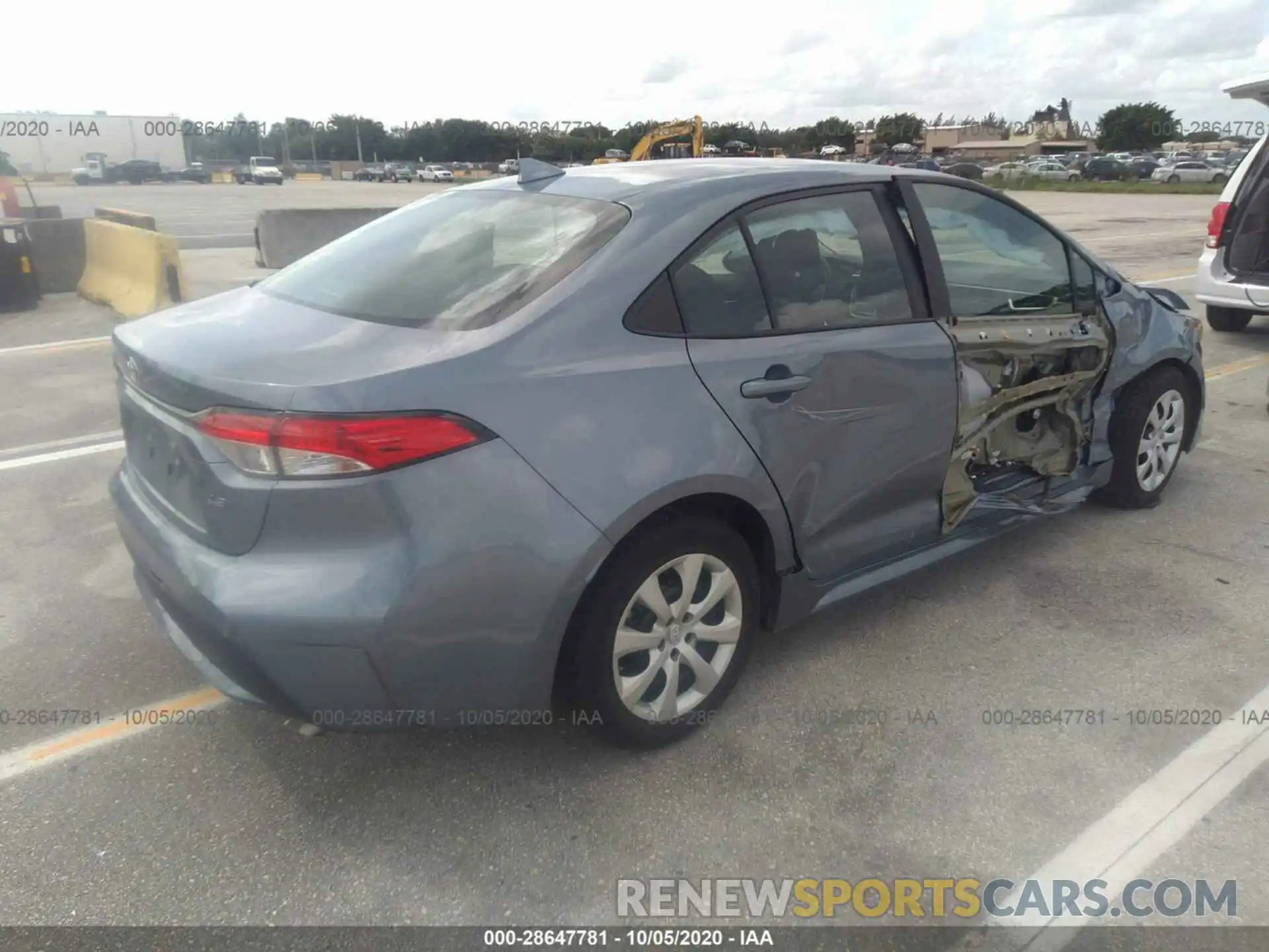 4 Photograph of a damaged car 5YFEPRAEXLP036532 TOYOTA COROLLA 2020