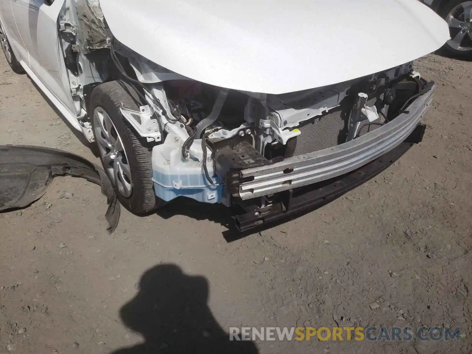 9 Photograph of a damaged car 5YFEPRAEXLP037535 TOYOTA COROLLA 2020