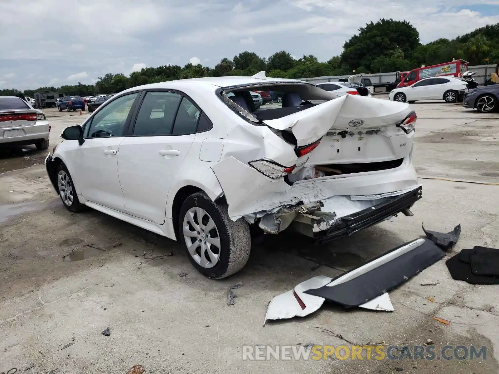 3 Photograph of a damaged car 5YFEPRAEXLP039706 TOYOTA COROLLA 2020