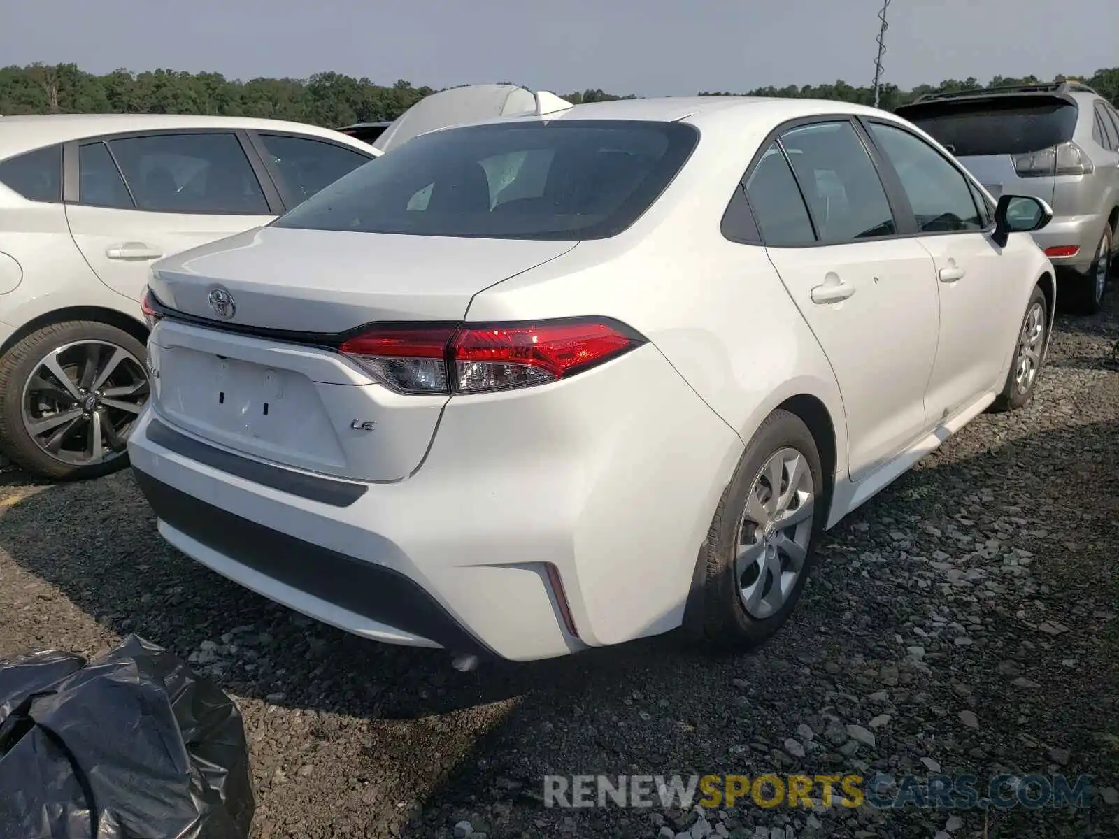 4 Photograph of a damaged car 5YFEPRAEXLP041522 TOYOTA COROLLA 2020