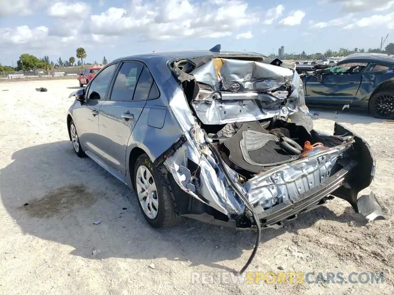 3 Photograph of a damaged car 5YFEPRAEXLP041889 TOYOTA COROLLA 2020