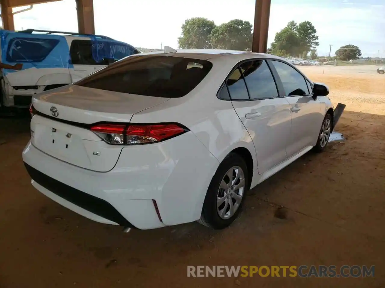 4 Photograph of a damaged car 5YFEPRAEXLP042962 TOYOTA COROLLA 2020