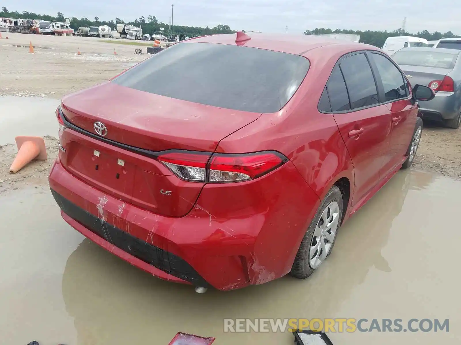 4 Photograph of a damaged car 5YFEPRAEXLP044047 TOYOTA COROLLA 2020