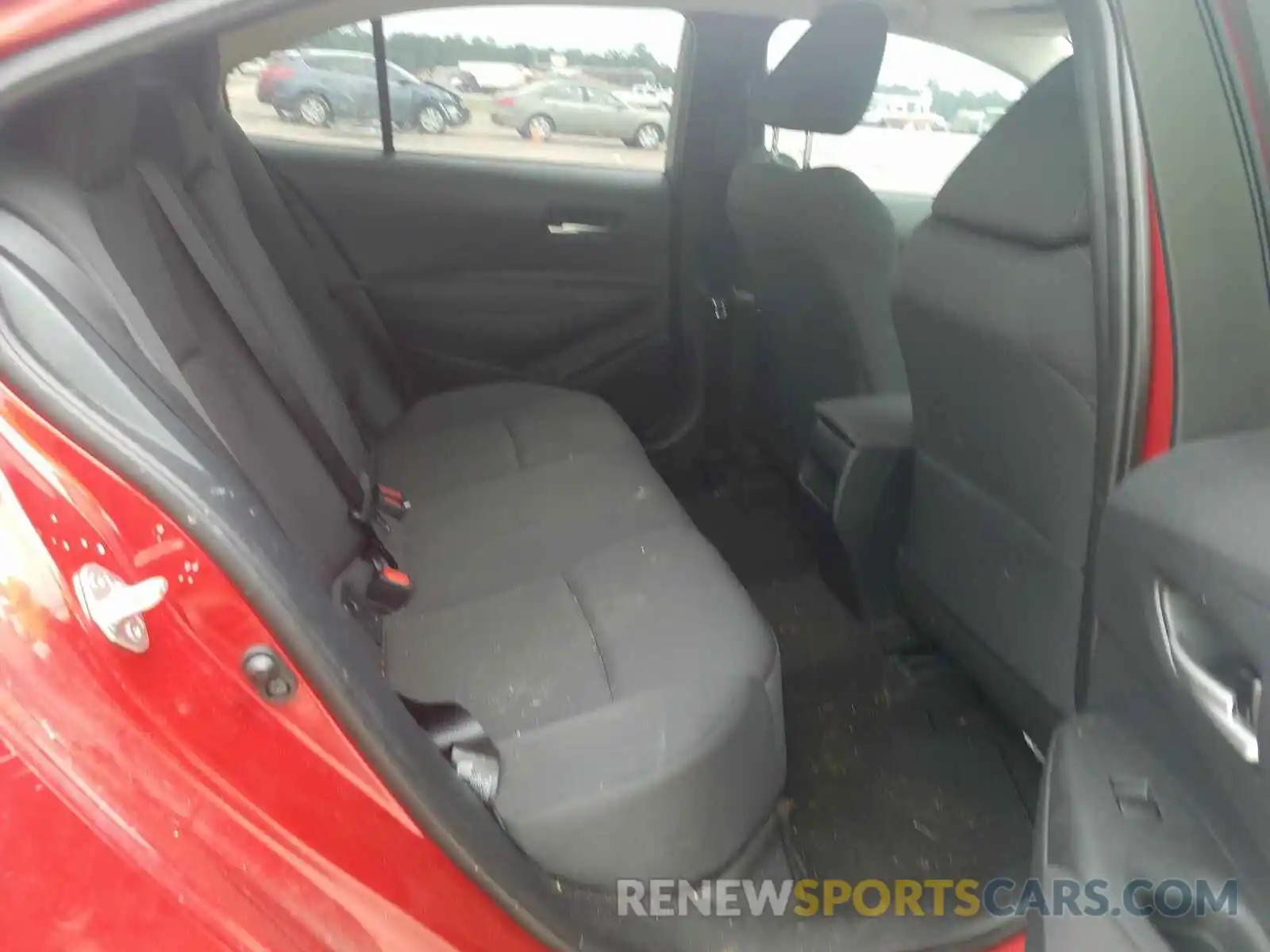 6 Photograph of a damaged car 5YFEPRAEXLP044047 TOYOTA COROLLA 2020