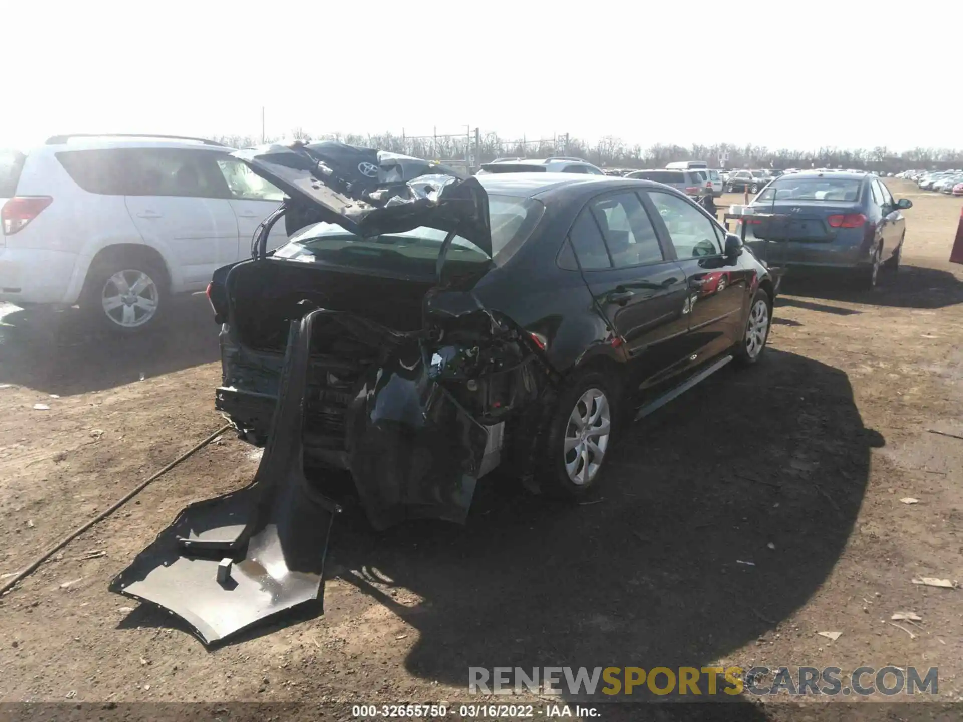 4 Photograph of a damaged car 5YFEPRAEXLP044419 TOYOTA COROLLA 2020