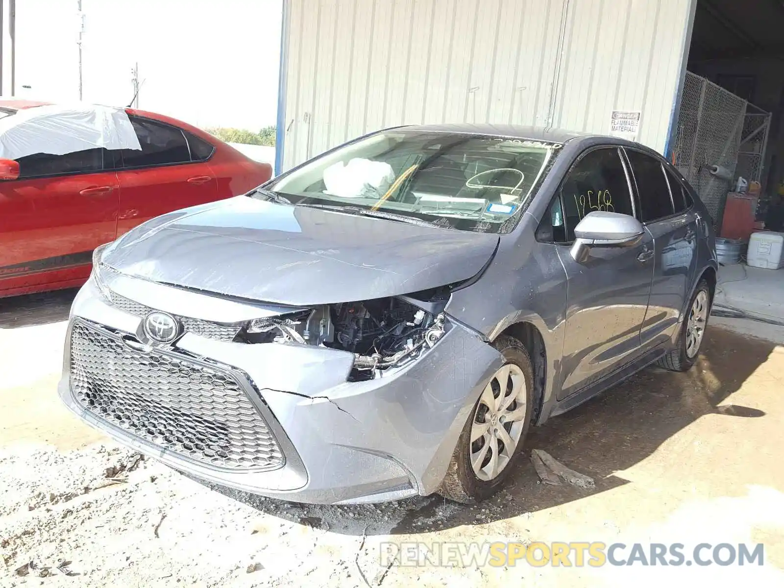 2 Photograph of a damaged car 5YFEPRAEXLP045036 TOYOTA COROLLA 2020