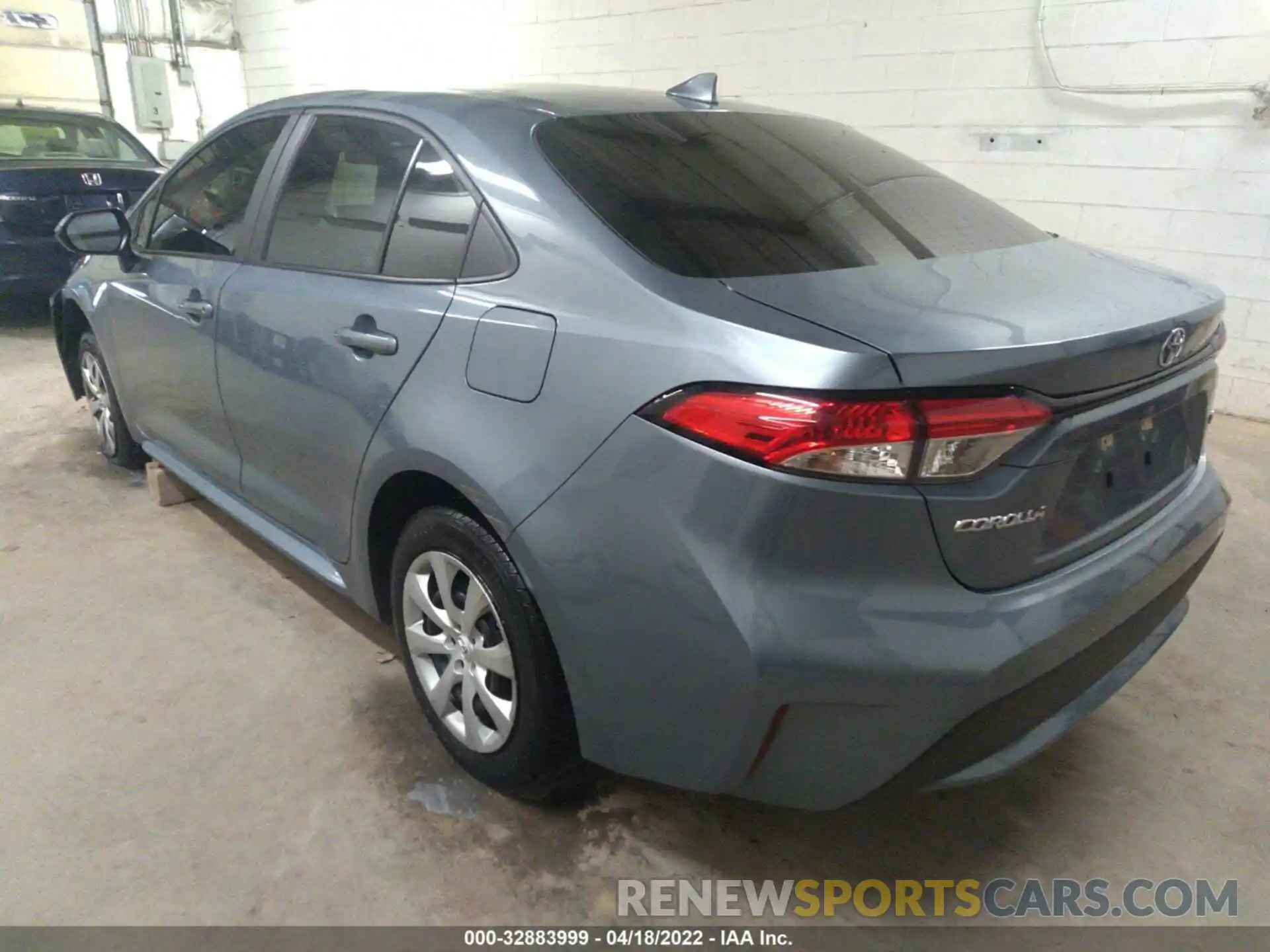 3 Photograph of a damaged car 5YFEPRAEXLP045621 TOYOTA COROLLA 2020