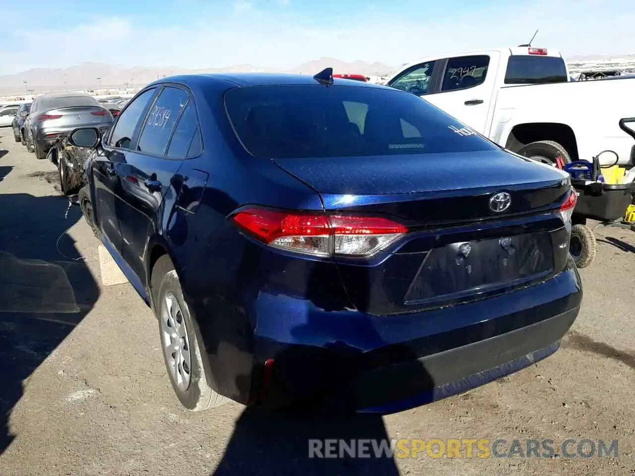 3 Photograph of a damaged car 5YFEPRAEXLP047370 TOYOTA COROLLA 2020