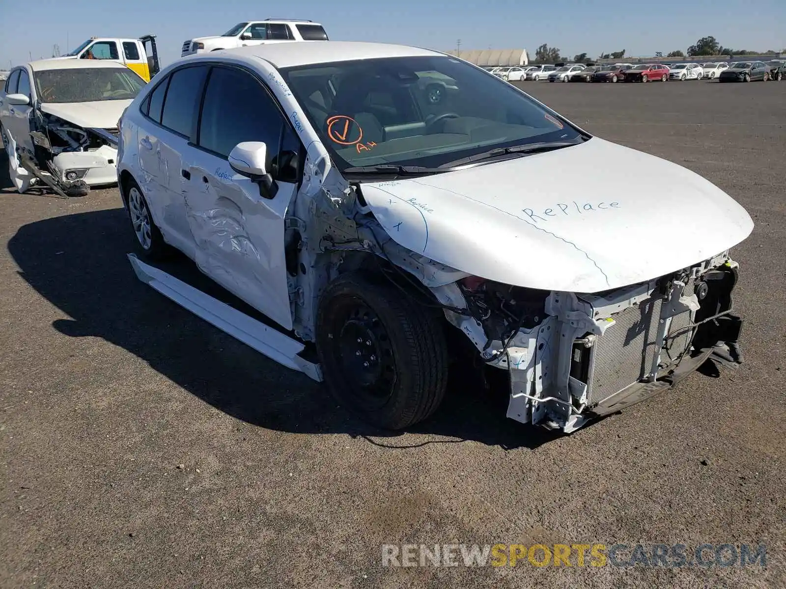 1 Photograph of a damaged car 5YFEPRAEXLP054979 TOYOTA COROLLA 2020