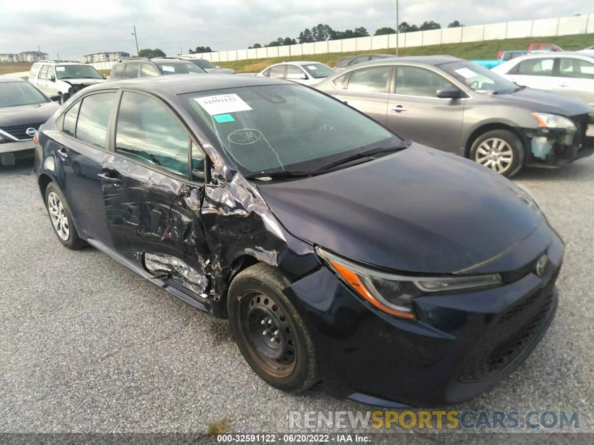 1 Photograph of a damaged car 5YFEPRAEXLP057428 TOYOTA COROLLA 2020