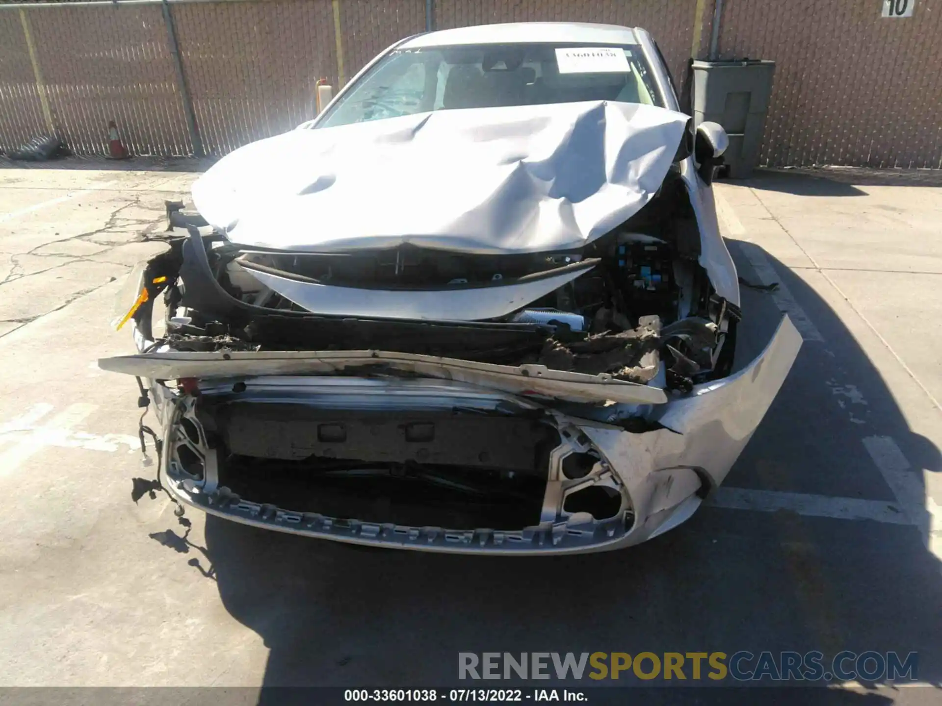 6 Photograph of a damaged car 5YFEPRAEXLP058823 TOYOTA COROLLA 2020