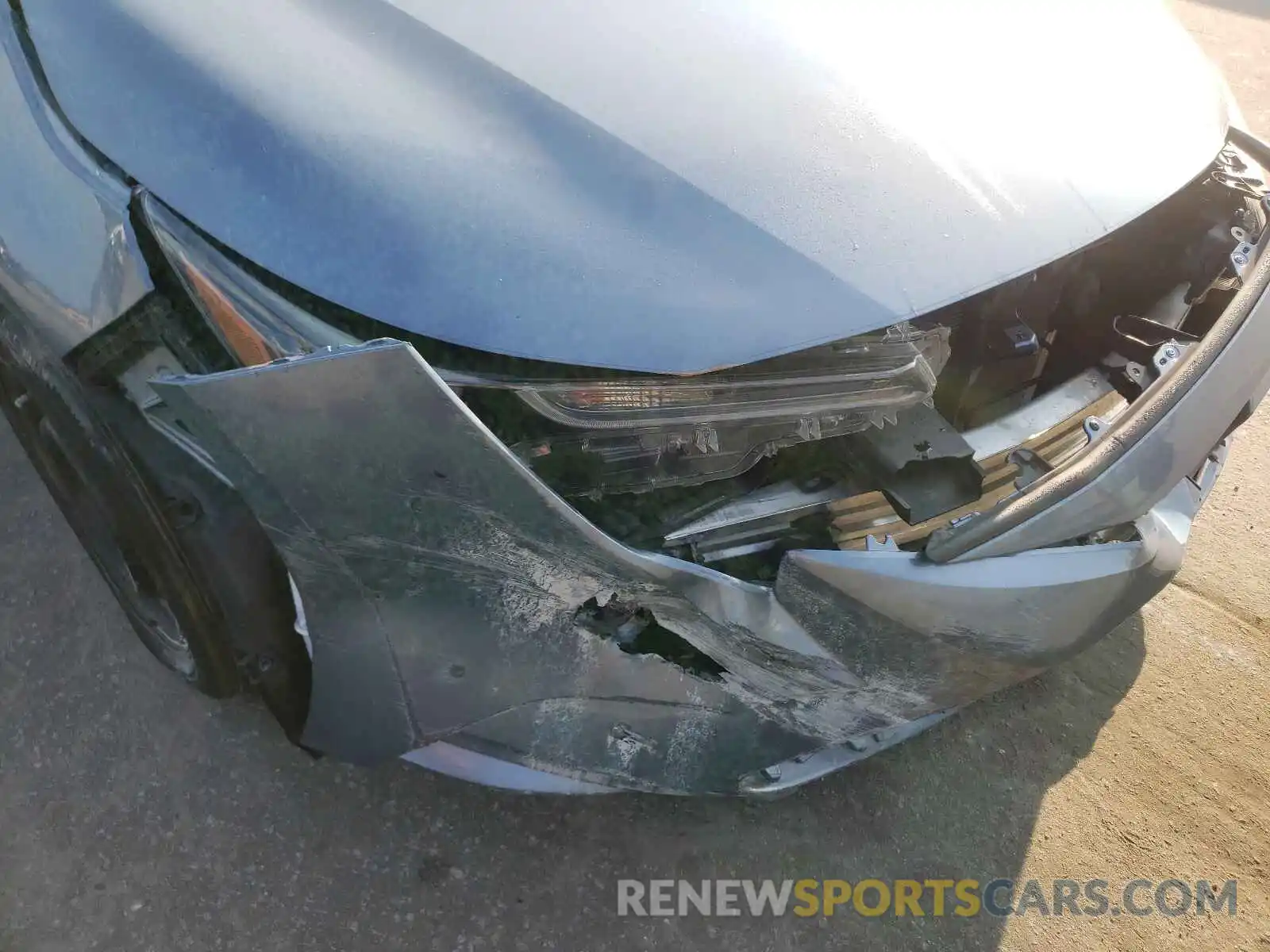 9 Photograph of a damaged car 5YFEPRAEXLP058983 TOYOTA COROLLA 2020