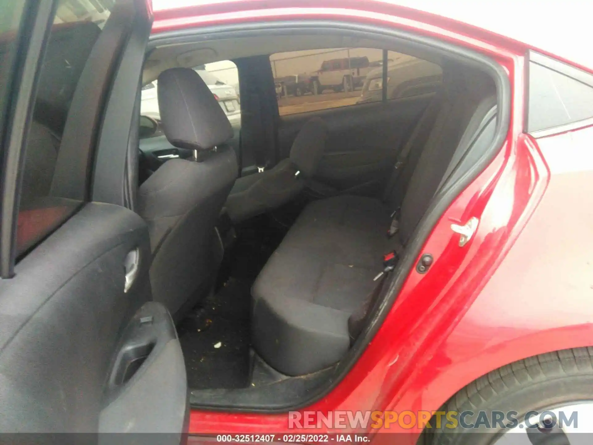 8 Photograph of a damaged car 5YFEPRAEXLP060362 TOYOTA COROLLA 2020