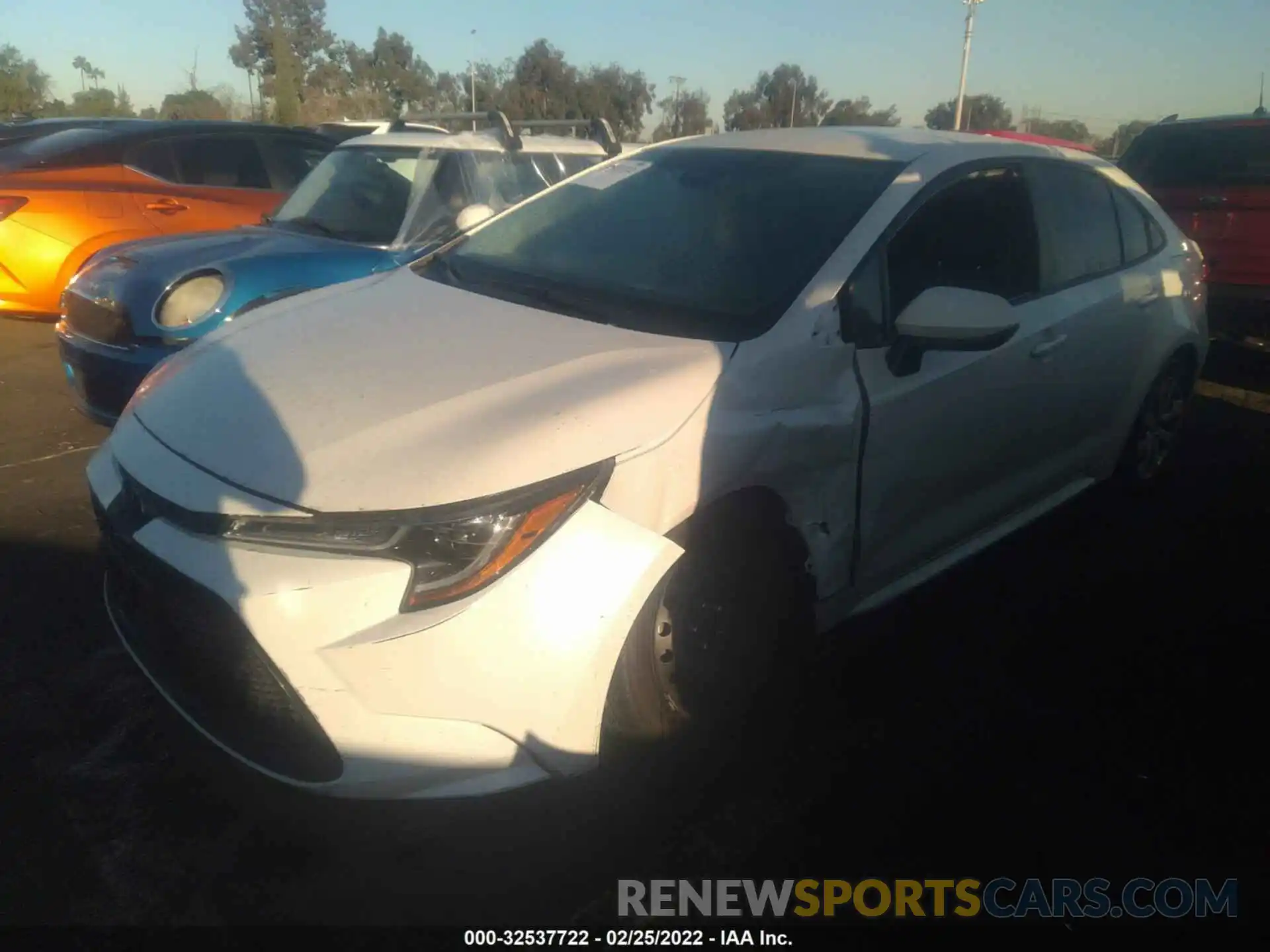 2 Photograph of a damaged car 5YFEPRAEXLP062290 TOYOTA COROLLA 2020