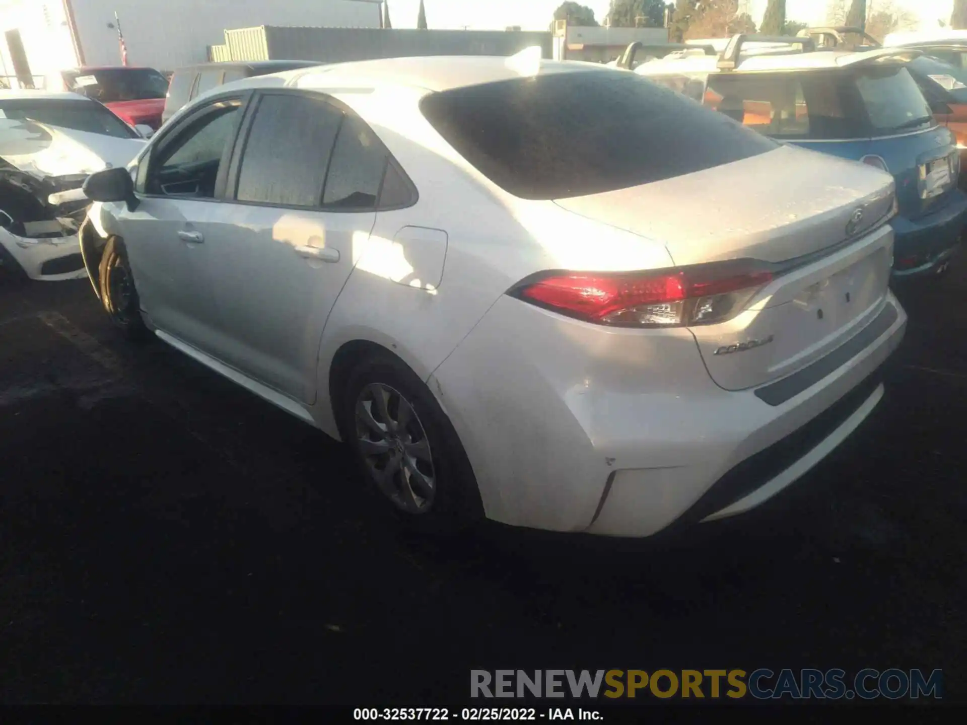 3 Photograph of a damaged car 5YFEPRAEXLP062290 TOYOTA COROLLA 2020