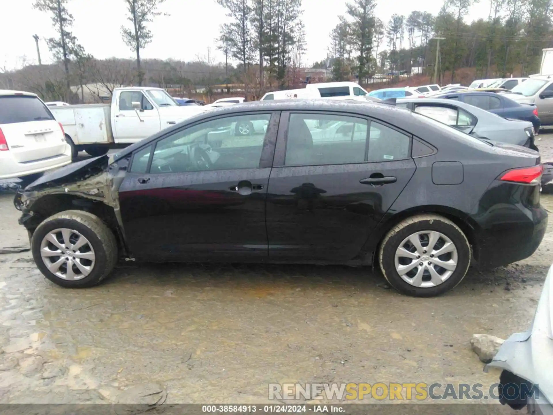 14 Photograph of a damaged car 5YFEPRAEXLP062371 TOYOTA COROLLA 2020