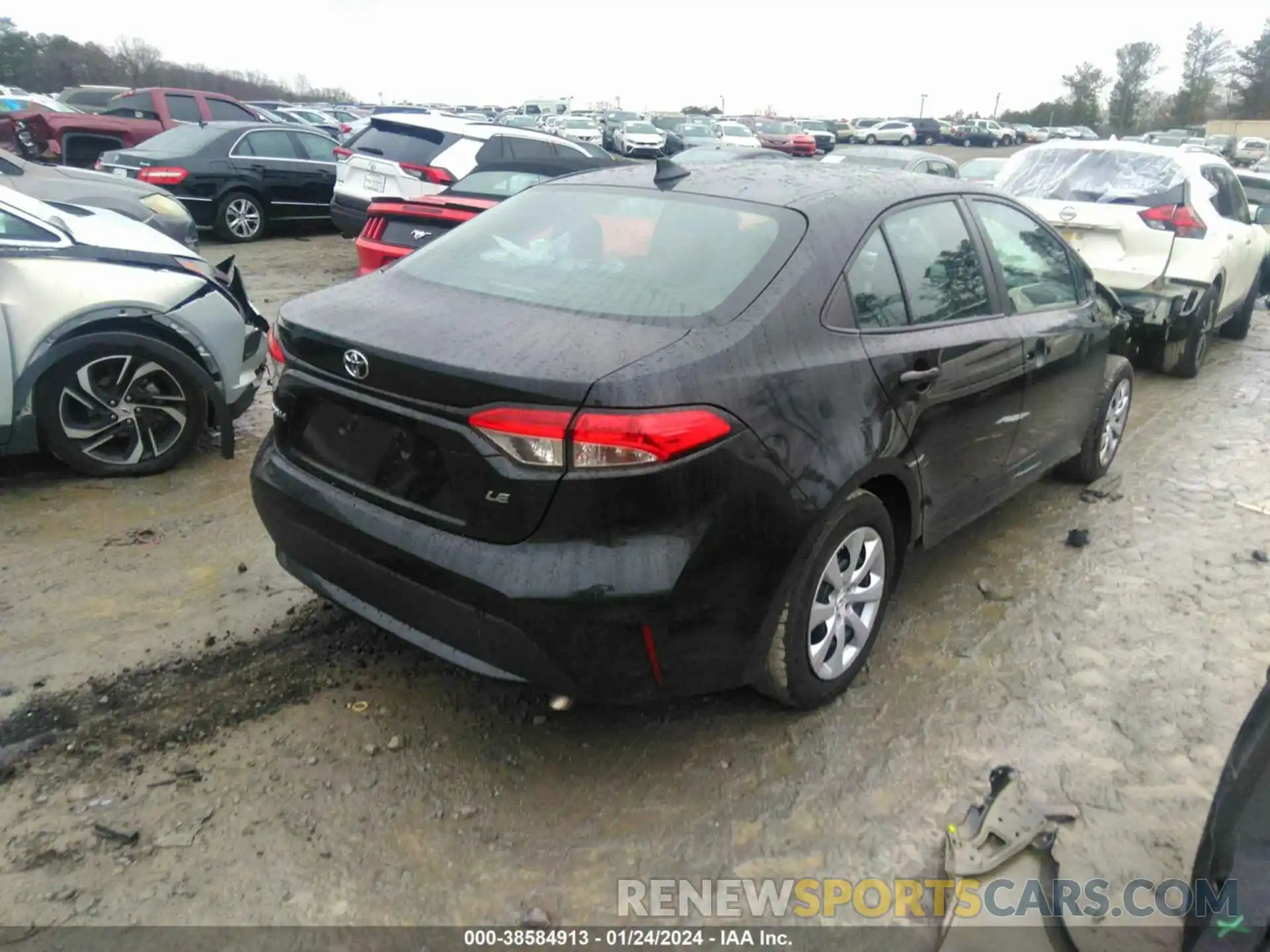 4 Photograph of a damaged car 5YFEPRAEXLP062371 TOYOTA COROLLA 2020