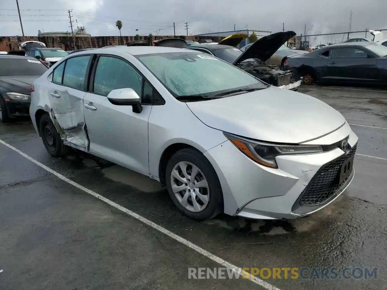 4 Photograph of a damaged car 5YFEPRAEXLP064203 TOYOTA COROLLA 2020