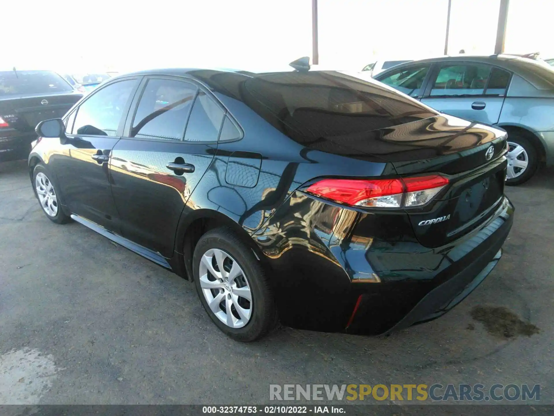 3 Photograph of a damaged car 5YFEPRAEXLP064346 TOYOTA COROLLA 2020