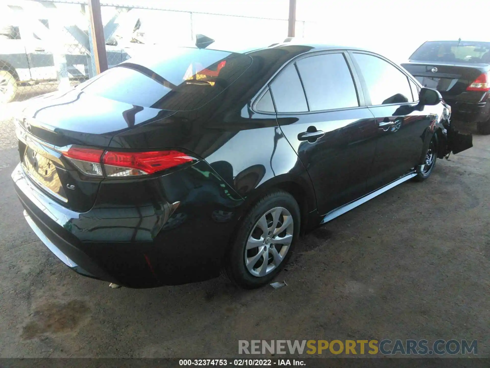 4 Photograph of a damaged car 5YFEPRAEXLP064346 TOYOTA COROLLA 2020