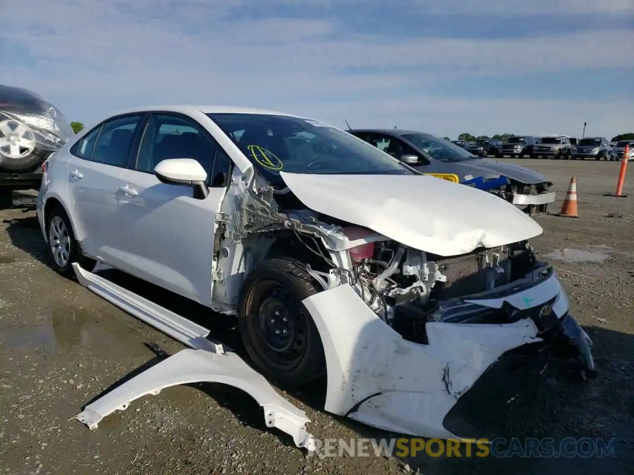 1 Photograph of a damaged car 5YFEPRAEXLP064623 TOYOTA COROLLA 2020