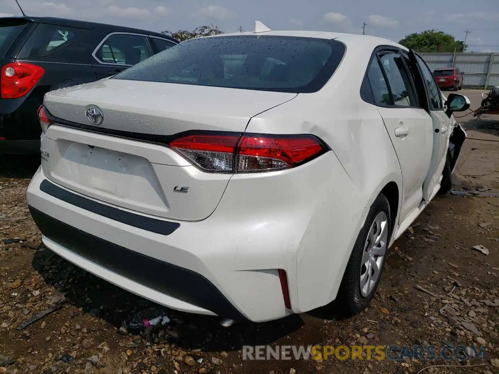 4 Photograph of a damaged car 5YFEPRAEXLP065108 TOYOTA COROLLA 2020