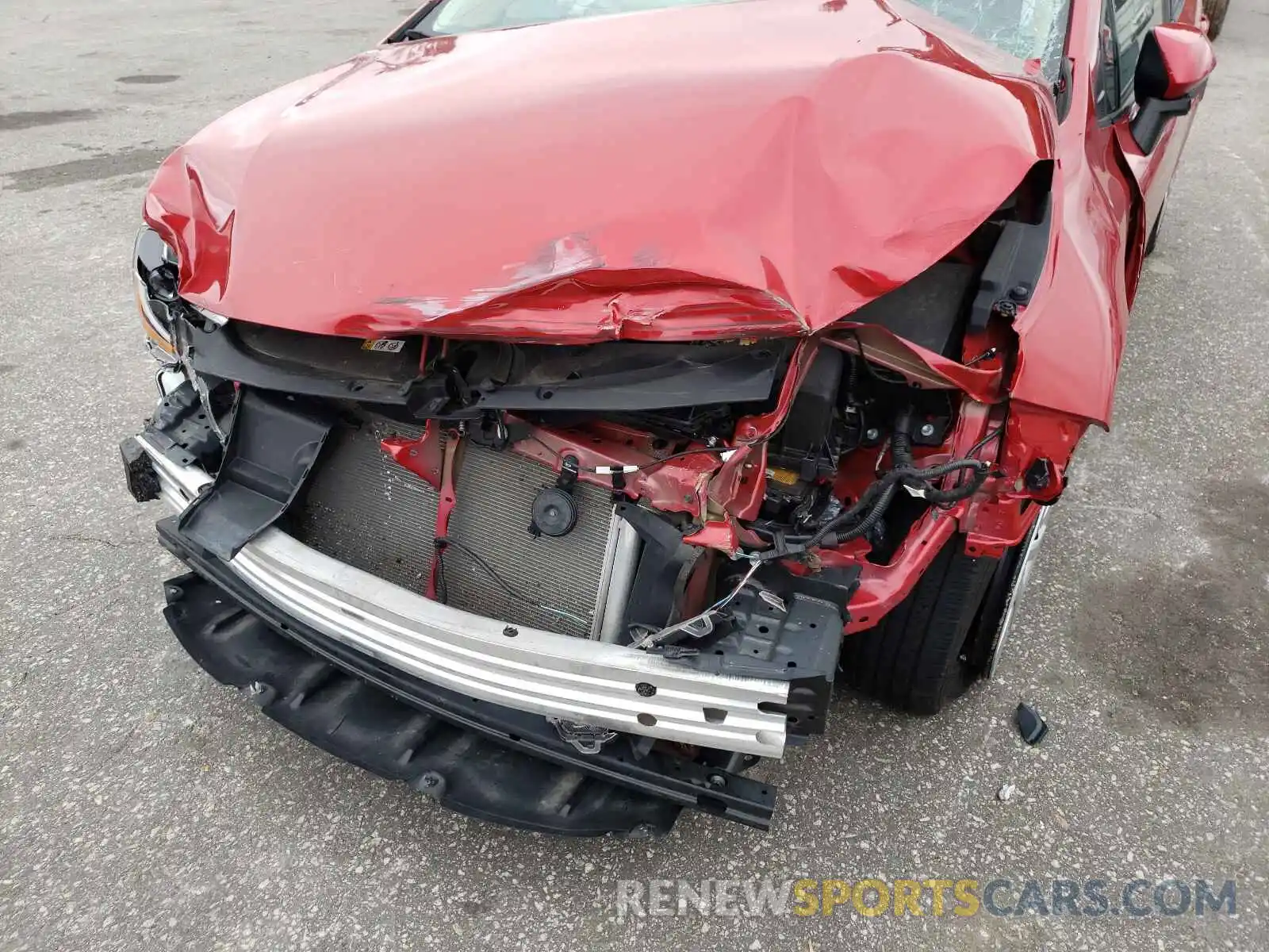 9 Photograph of a damaged car 5YFEPRAEXLP065321 TOYOTA COROLLA 2020