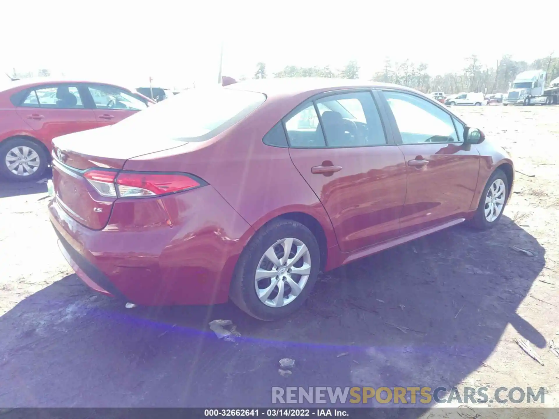 4 Photograph of a damaged car 5YFEPRAEXLP065335 TOYOTA COROLLA 2020