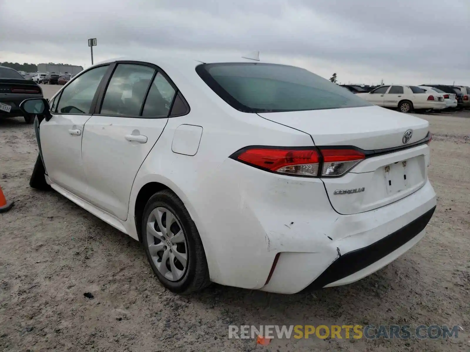 3 Photograph of a damaged car 5YFEPRAEXLP067702 TOYOTA COROLLA 2020