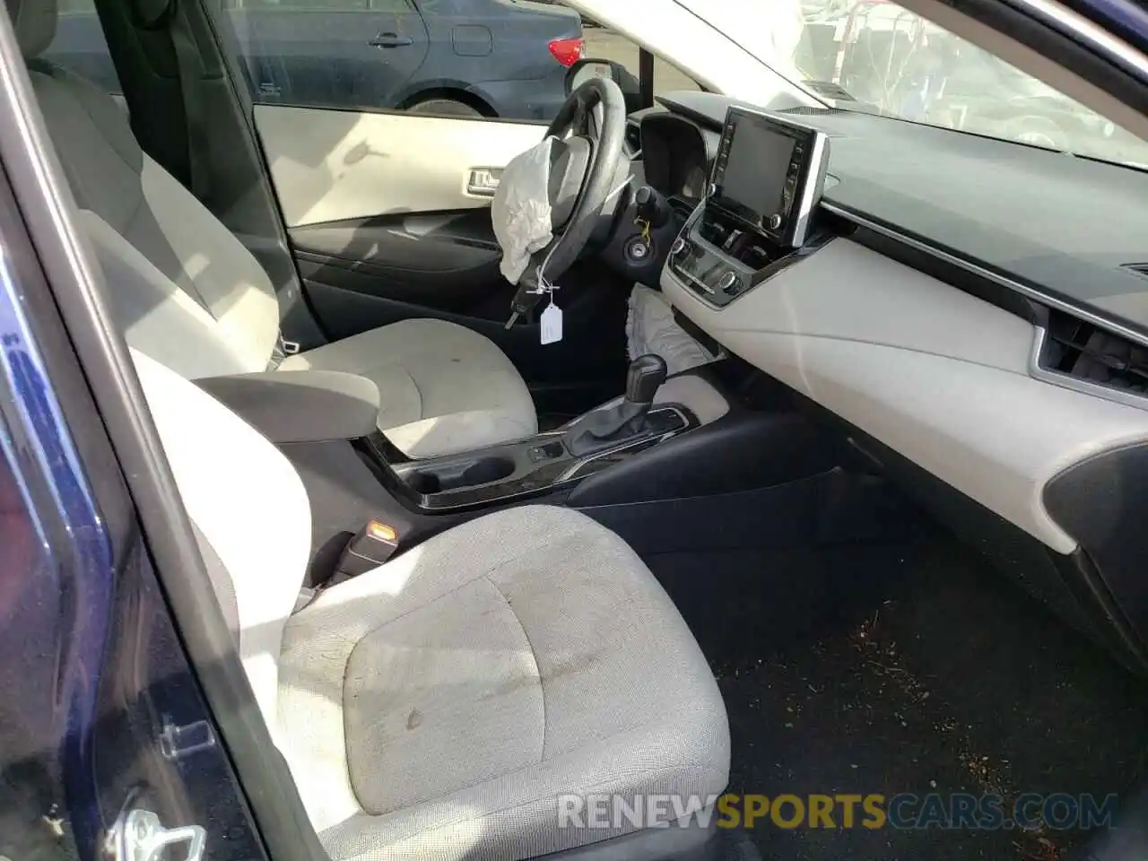 5 Photograph of a damaged car 5YFEPRAEXLP068610 TOYOTA COROLLA 2020