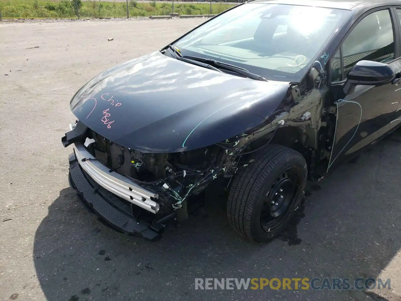 9 Photograph of a damaged car 5YFEPRAEXLP069319 TOYOTA COROLLA 2020
