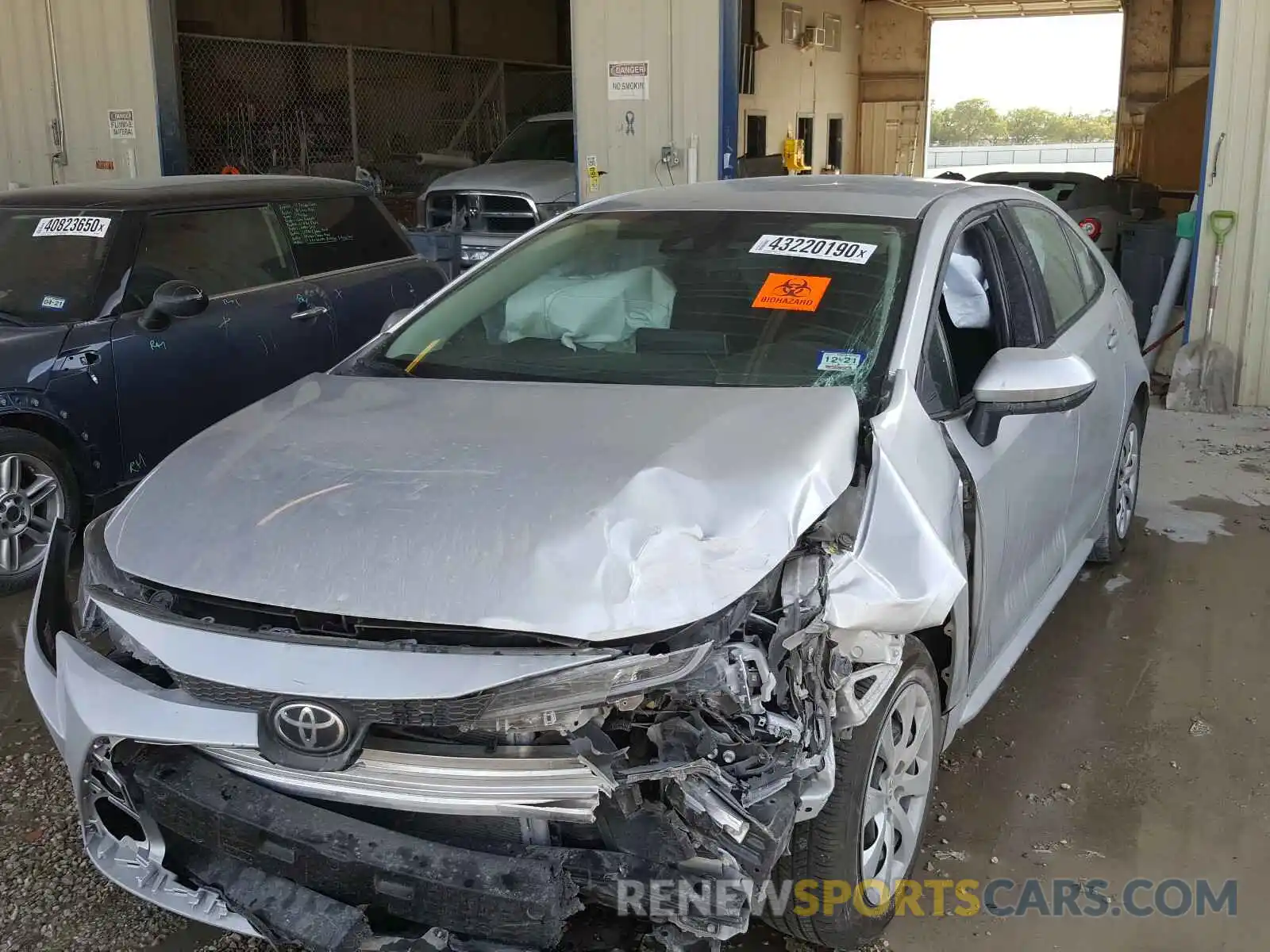 2 Photograph of a damaged car 5YFEPRAEXLP071118 TOYOTA COROLLA 2020