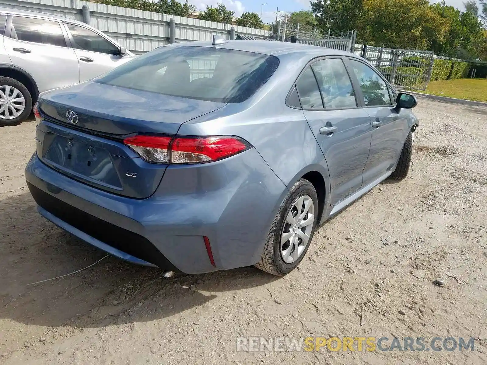 4 Photograph of a damaged car 5YFEPRAEXLP072222 TOYOTA COROLLA 2020