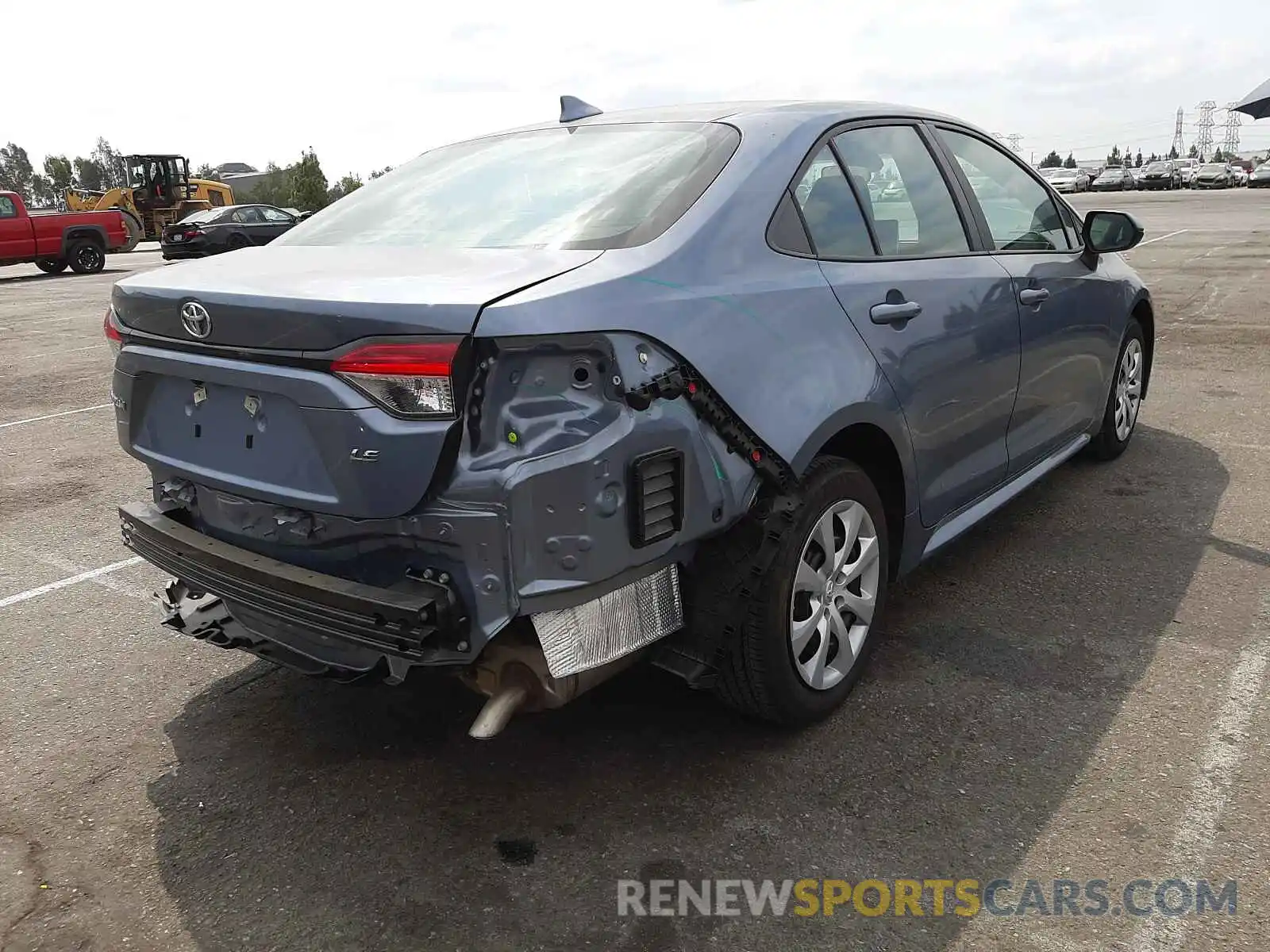 4 Photograph of a damaged car 5YFEPRAEXLP073855 TOYOTA COROLLA 2020