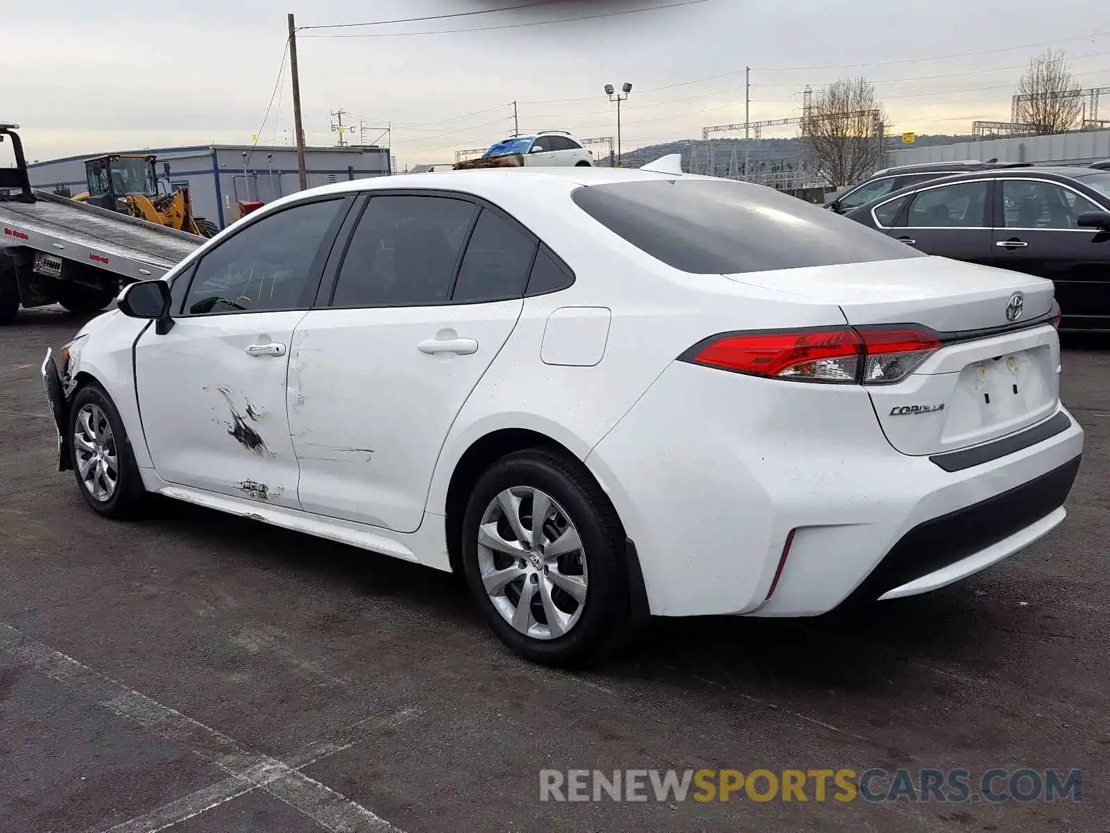 3 Photograph of a damaged car 5YFEPRAEXLP075010 TOYOTA COROLLA 2020