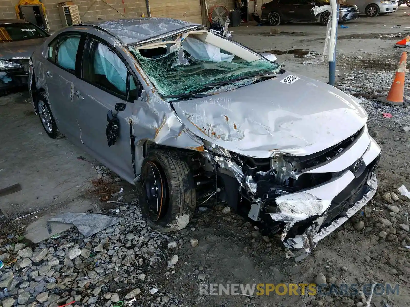 9 Photograph of a damaged car 5YFEPRAEXLP075329 TOYOTA COROLLA 2020