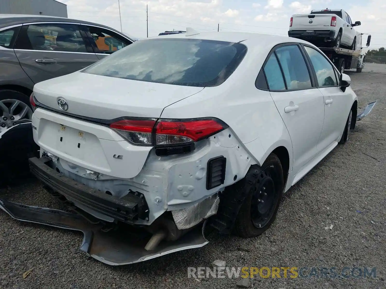 4 Photograph of a damaged car 5YFEPRAEXLP075878 TOYOTA COROLLA 2020