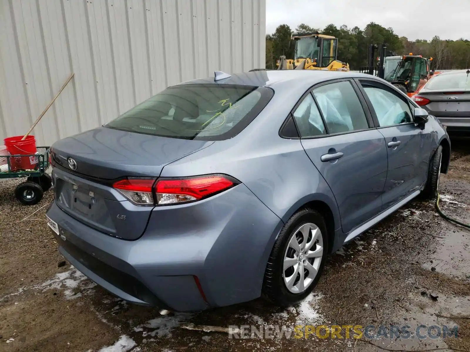 4 Photograph of a damaged car 5YFEPRAEXLP076173 TOYOTA COROLLA 2020