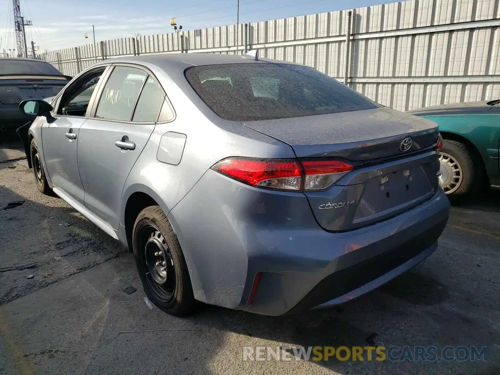 3 Photograph of a damaged car 5YFEPRAEXLP076223 TOYOTA COROLLA 2020