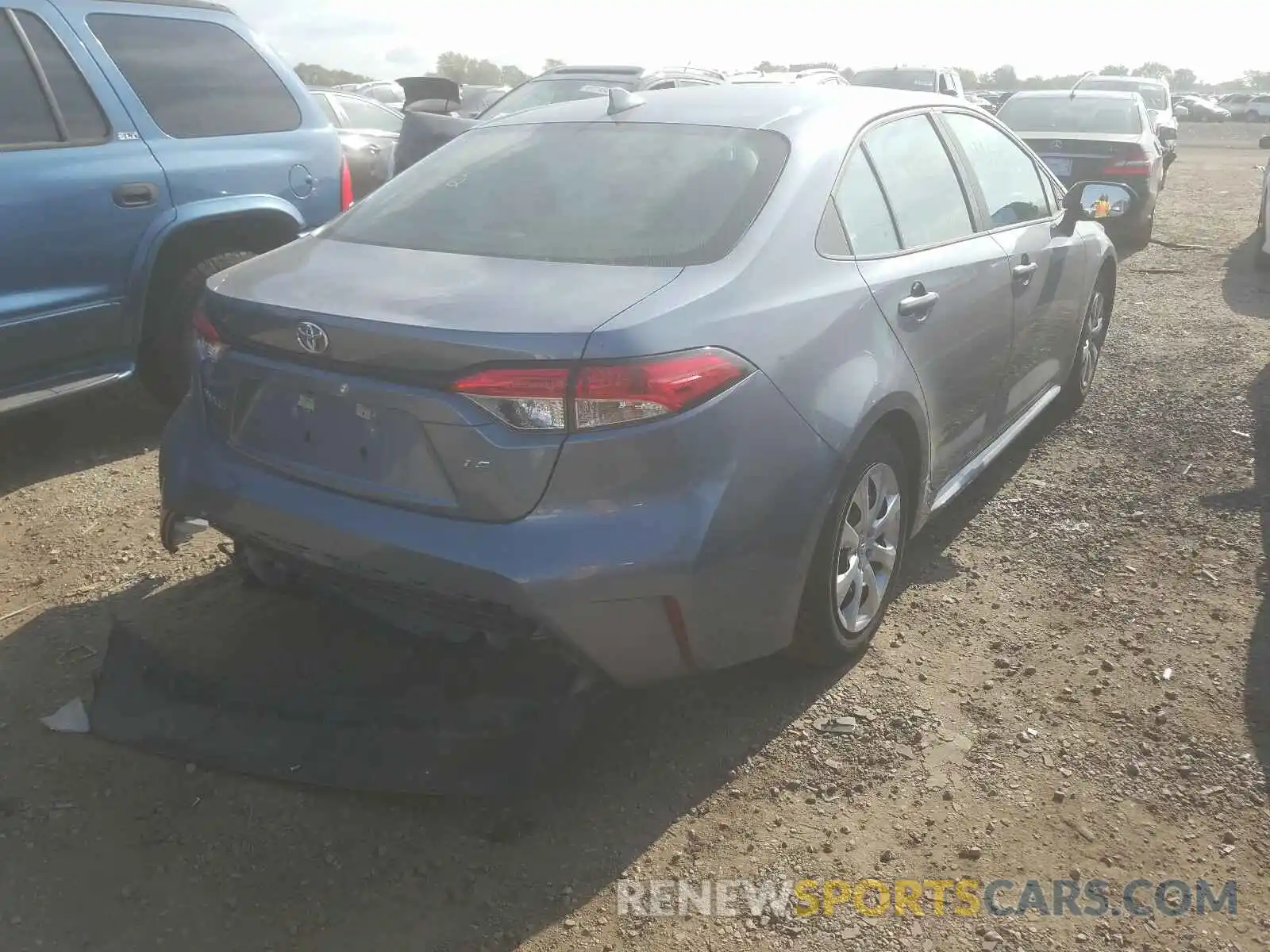 4 Photograph of a damaged car 5YFEPRAEXLP077677 TOYOTA COROLLA 2020