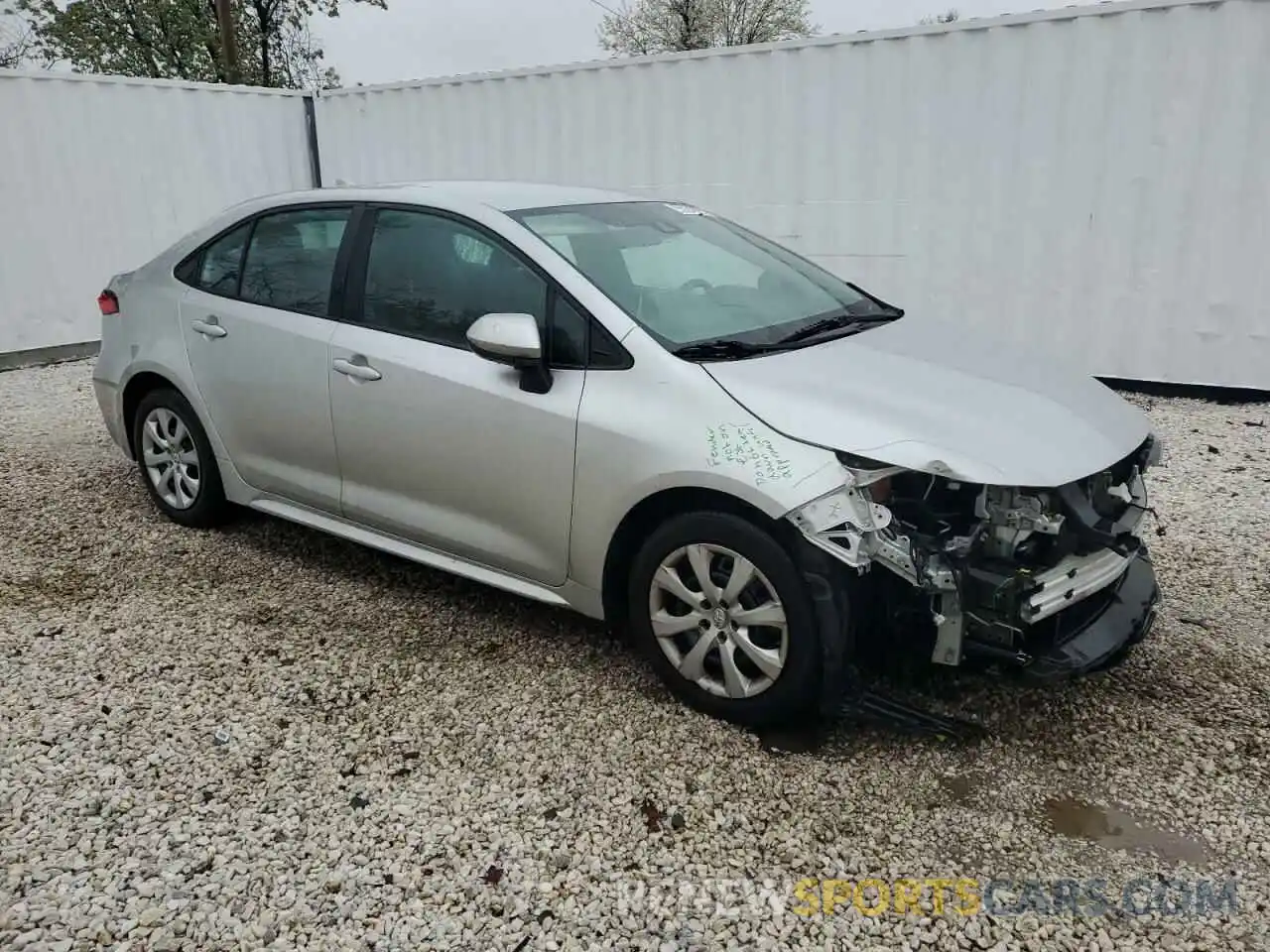 4 Photograph of a damaged car 5YFEPRAEXLP078506 TOYOTA COROLLA 2020