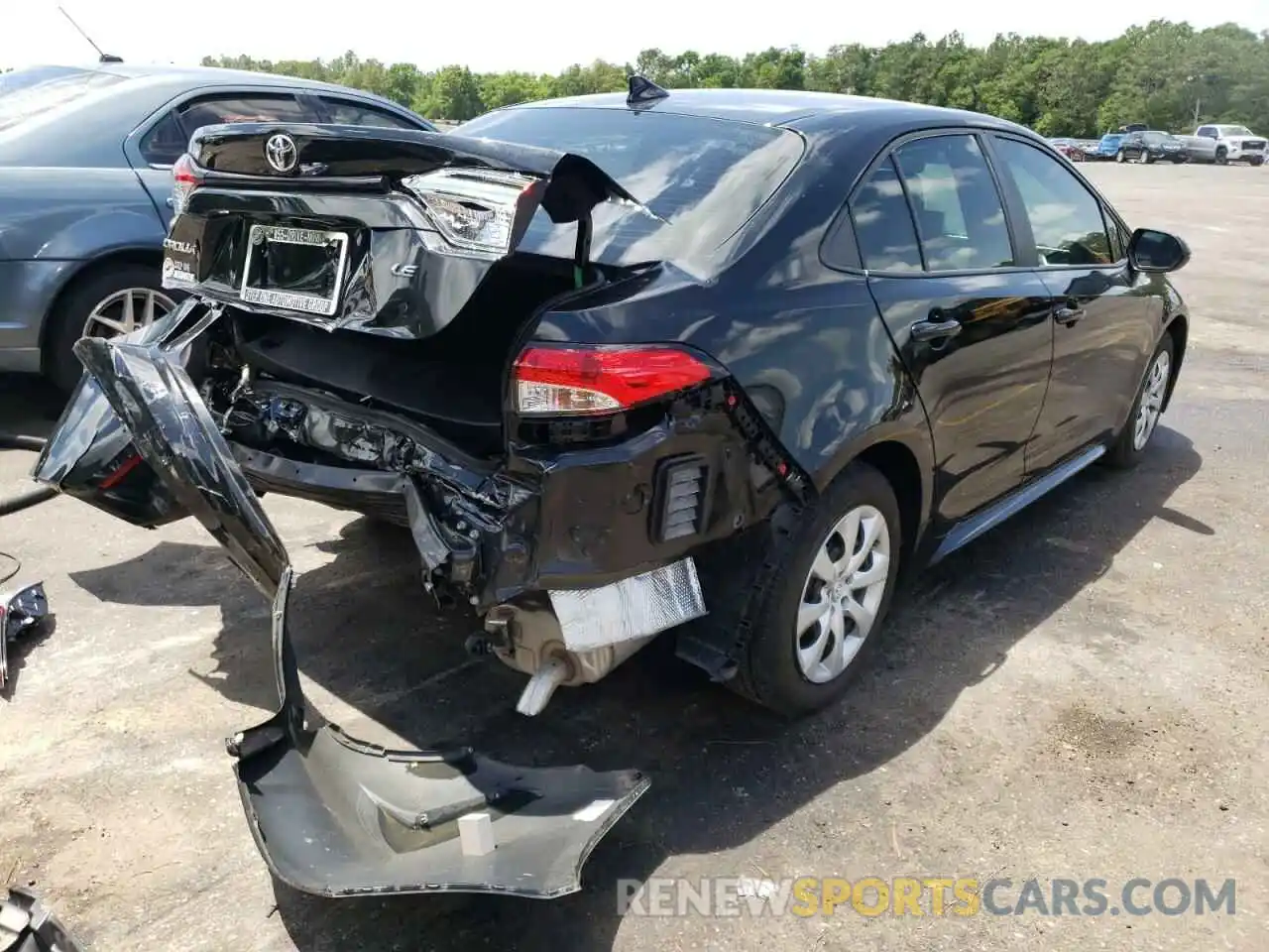 4 Photograph of a damaged car 5YFEPRAEXLP079994 TOYOTA COROLLA 2020