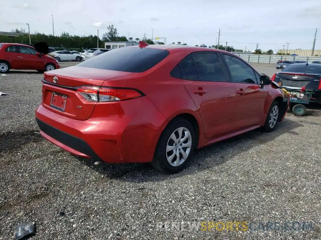 4 Photograph of a damaged car 5YFEPRAEXLP080059 TOYOTA COROLLA 2020