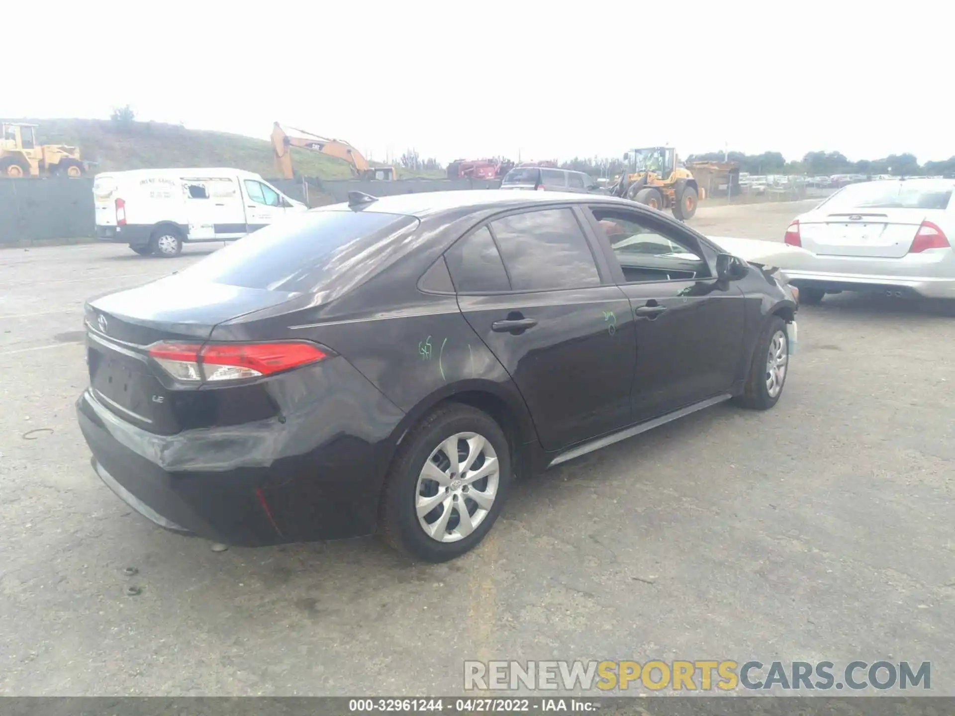 4 Photograph of a damaged car 5YFEPRAEXLP083530 TOYOTA COROLLA 2020