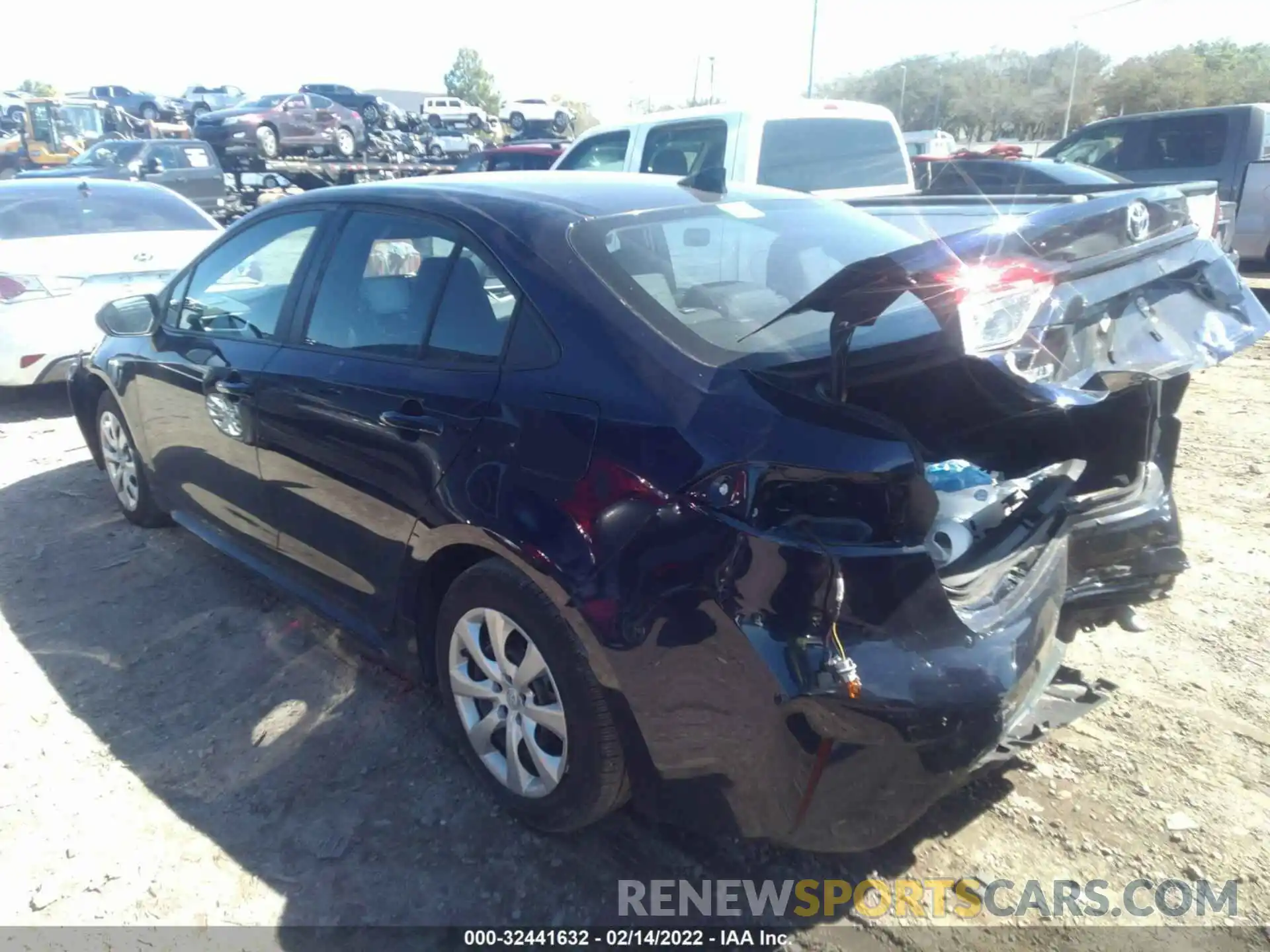 3 Photograph of a damaged car 5YFEPRAEXLP083575 TOYOTA COROLLA 2020