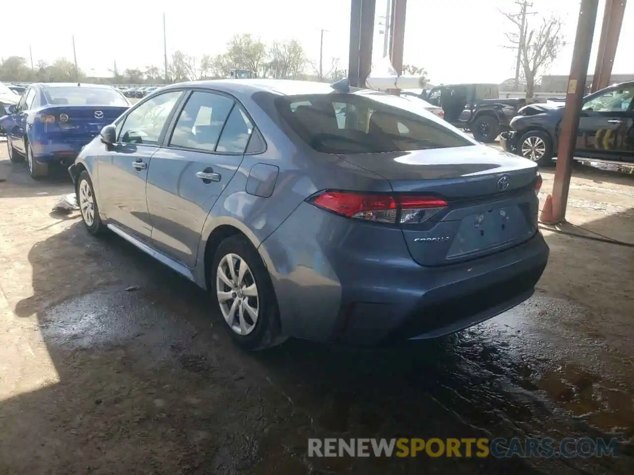 3 Photograph of a damaged car 5YFEPRAEXLP084046 TOYOTA COROLLA 2020