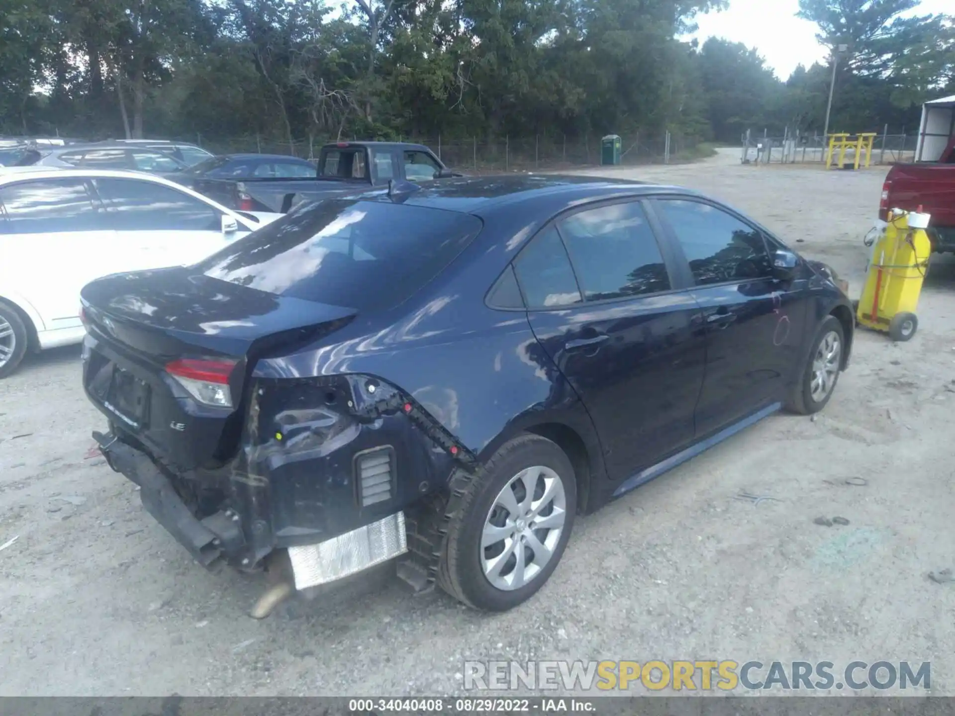 4 Photograph of a damaged car 5YFEPRAEXLP084676 TOYOTA COROLLA 2020