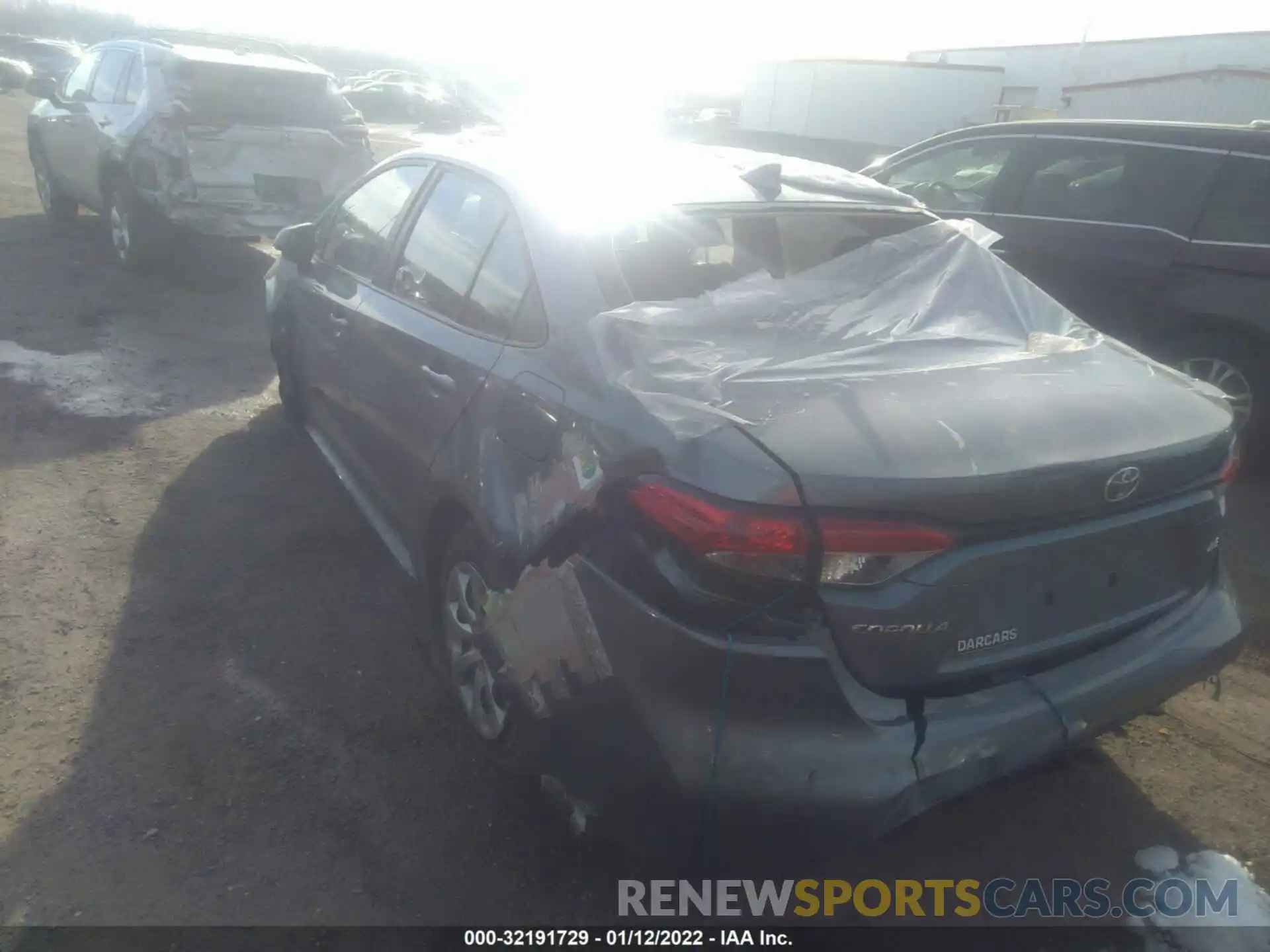 3 Photograph of a damaged car 5YFEPRAEXLP084905 TOYOTA COROLLA 2020