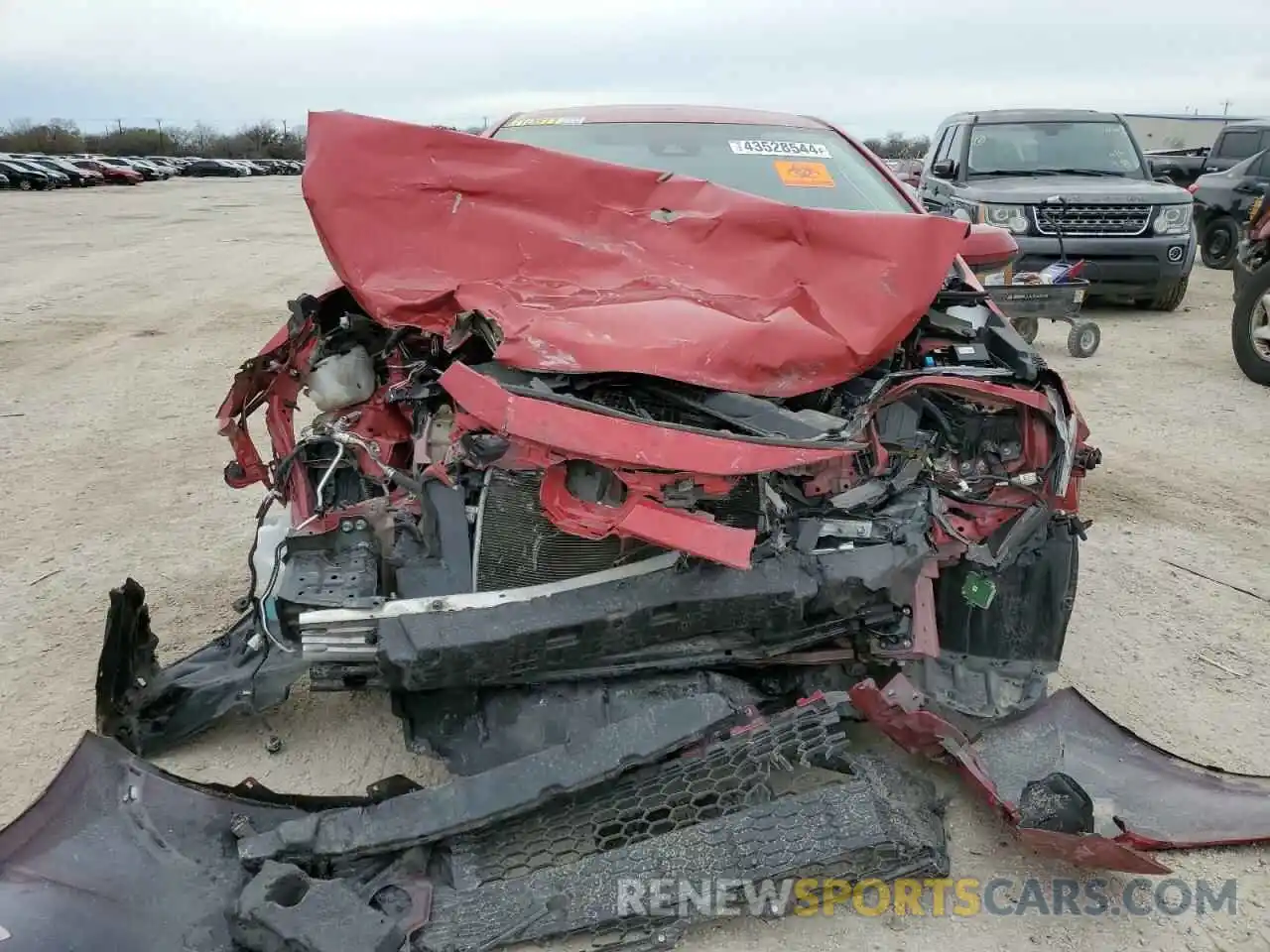 5 Photograph of a damaged car 5YFEPRAEXLP084953 TOYOTA COROLLA 2020